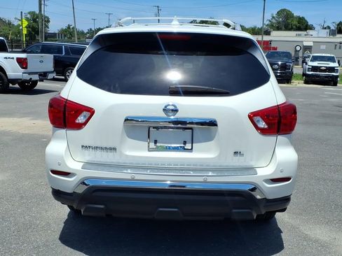Used 2020 Nissan Pathfinder SL FWD image 6