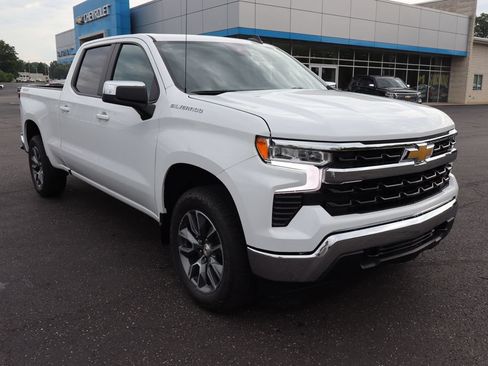 New 2026 Chevrolet Silverado 1500 LT w/ LPO, Dark Essentials Package AWD/4WD image 2