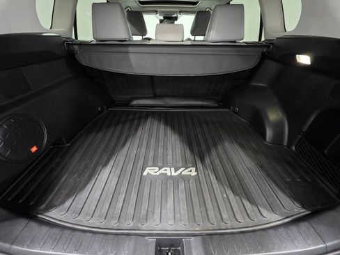 Used 2022 Toyota RAV4 Limited AWD/4WD image 20