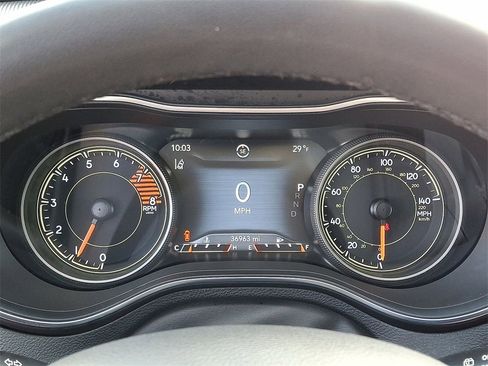 Certified 2022 Jeep Cherokee Limited w/ Elite Package image 13