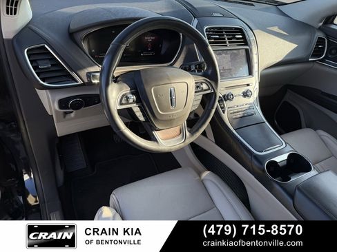 Used 2020 Lincoln Nautilus Reserve w/ Equipment Group 201A image 11