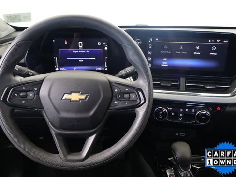 Used 2025 Chevrolet Trax LT image 23