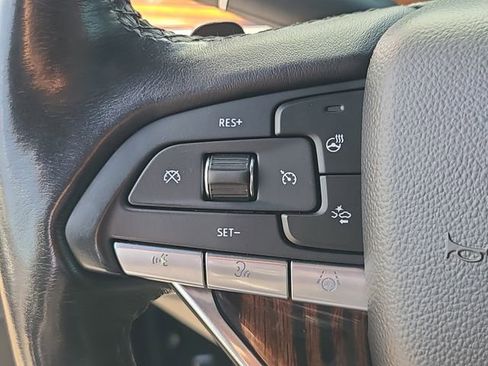 Used 2023 Cadillac Escalade Premium Luxury AWD/4WD image 26