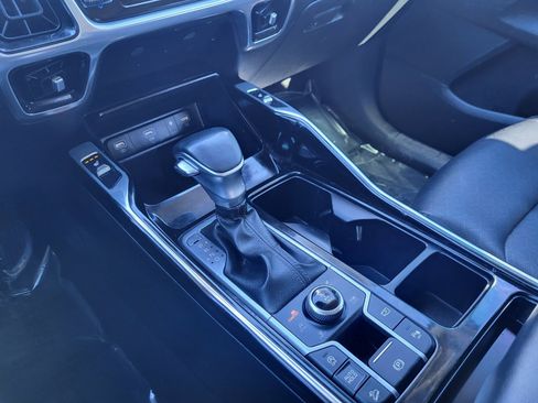 Used 2021 Kia Sorento SX image 12