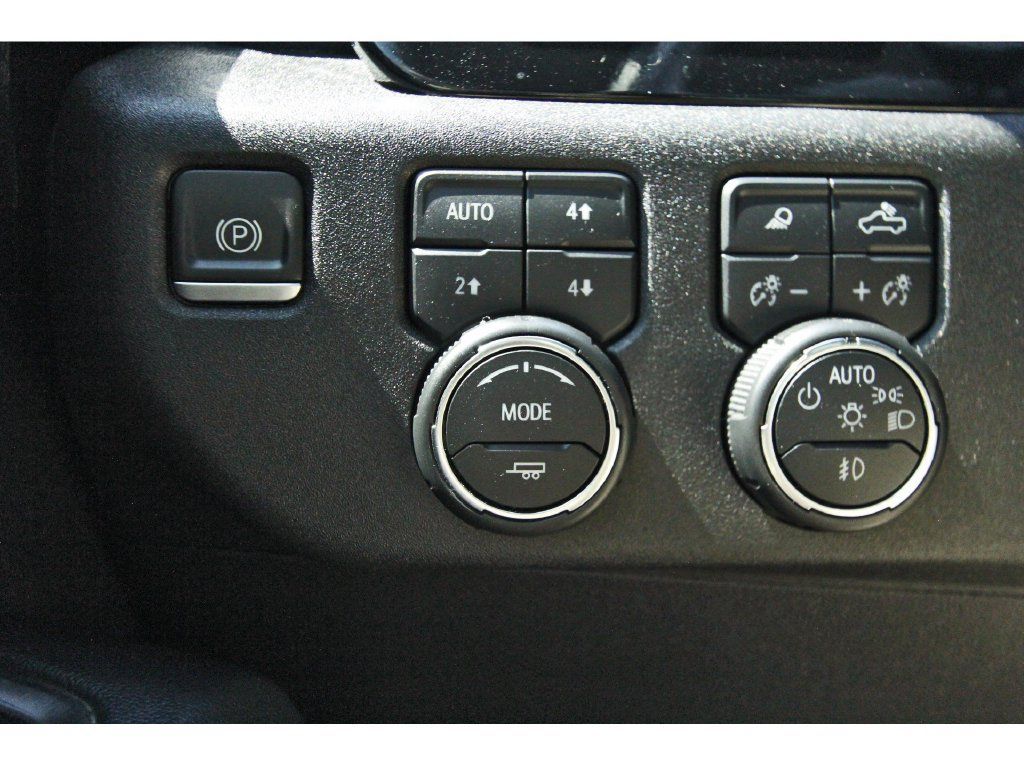 Used 2024 Chevrolet Silverado 2500 High Country AWD/4WD image 24