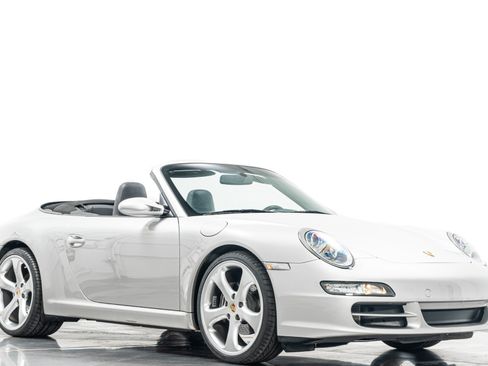 Used 2005 Porsche 911 Carrera RWD image 31