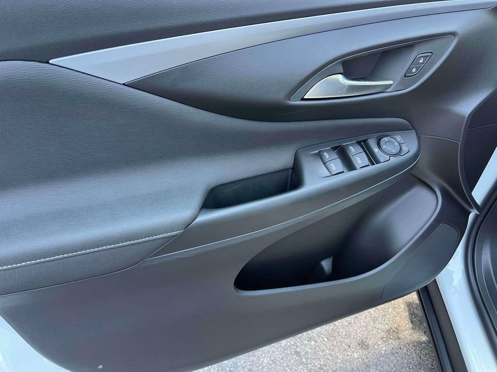 New 2026 Buick Envista Preferred w/ Advanced Safety Package FWD image 18