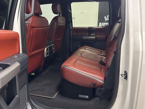Used 2022 Ford F450 Platinum image 11