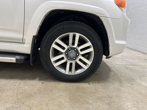 Used 2013 Toyota 4Runner Limited AWD/4WD image 13