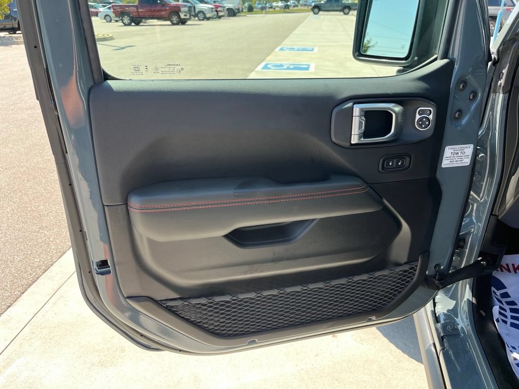 Used 2026 Jeep Gladiator Rubicon AWD/4WD image 6