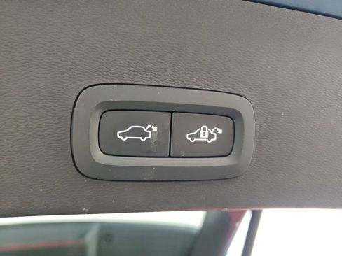 Certified 2023 Volvo XC40 Recharge Ultimate image 12