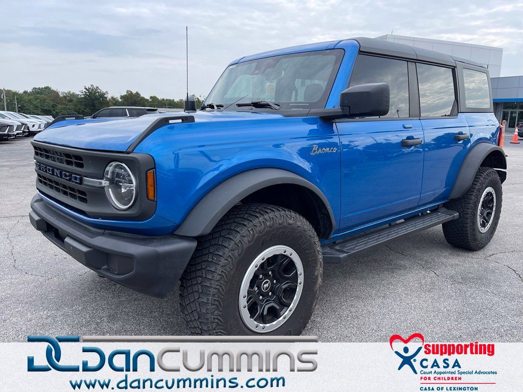 Used 2023 Ford Bronco 4-Door w/ Sasquatch Package AWD/4WD image 1