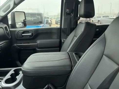 Used 2023 Chevrolet Silverado 2500 LTZ w/ LTZ Premium Texas Edition image 5