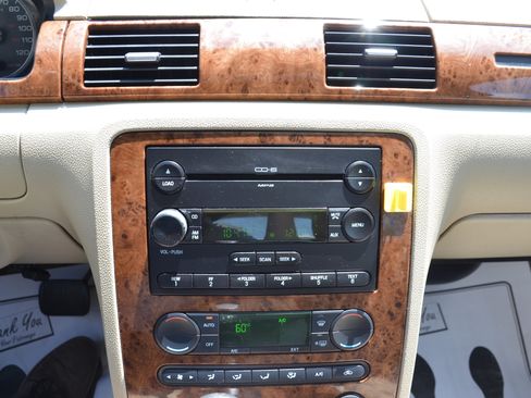 Used 2006 Ford Five Hundred SEL FWD image 27