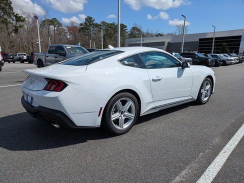 New 2026 Ford Mustang Coupe image 4