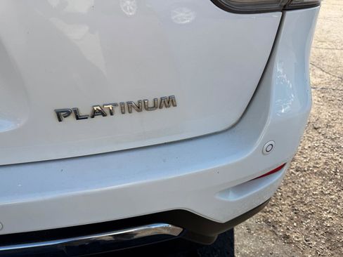 Used 2013 Nissan Pathfinder Platinum w/ Platinum Premium Pkg FWD image 13