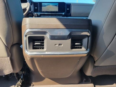 Used 2022 GMC Sierra 1500 SLT RWD image 25