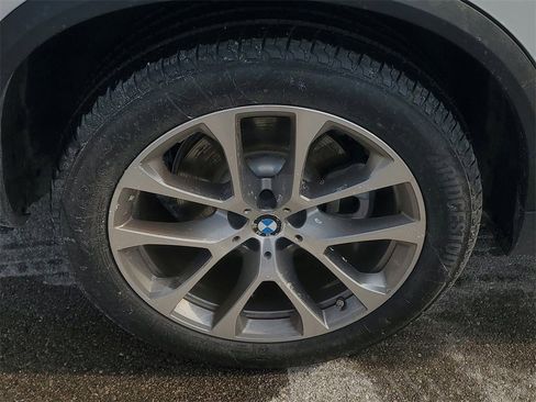 Used 2024 BMW X5 xDrive40i w/ Premium Package image 5