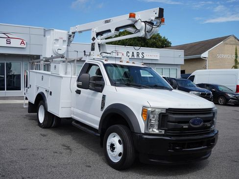 Used 2017 Ford F450 XL w/ Power Equipment Group AWD/4WD image 3