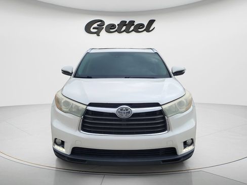 Used 2015 Toyota Highlander Limited Platinum AWD/4WD image 2