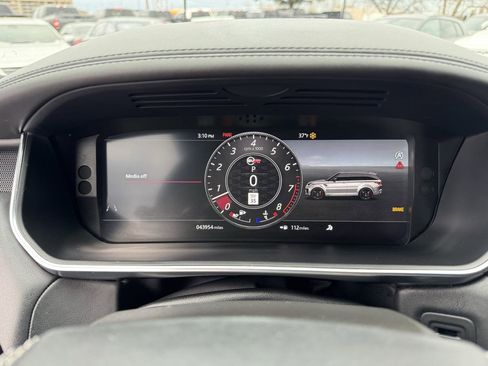 Used 2019 Land Rover Range Rover Sport SVR image 14