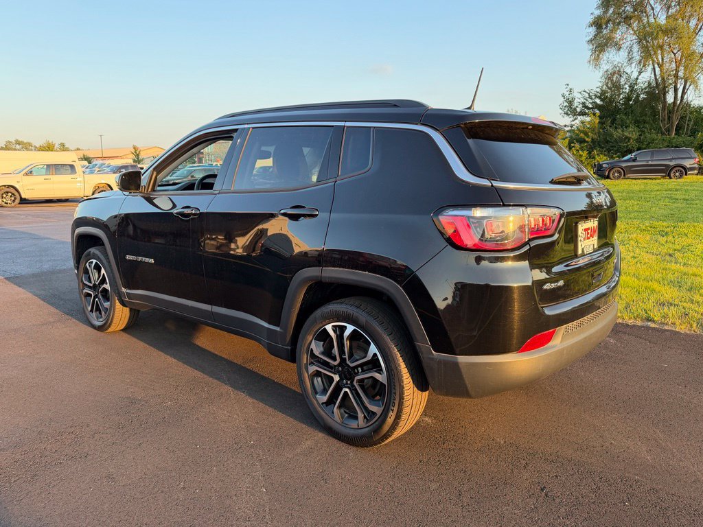 Used 2022 Jeep Compass Limited AWD/4WD image 5