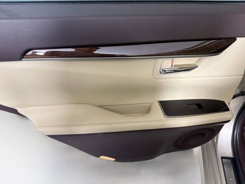 Used 2018 Lexus ES 350 w/ Navigation System Package FWD image 25