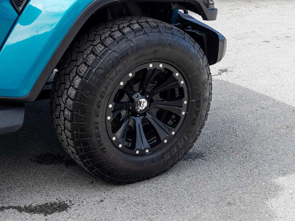 Certified 2020 Jeep Wrangler Unlimited Sahara AWD/4WD image 9