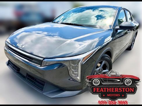 Used 2025 Kia K4 FWD image 1