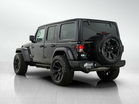 Used 2019 Jeep Wrangler Unlimited Sport S image 3