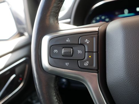 Used 2023 Chevrolet Suburban LT w/ Luxury Package image 28