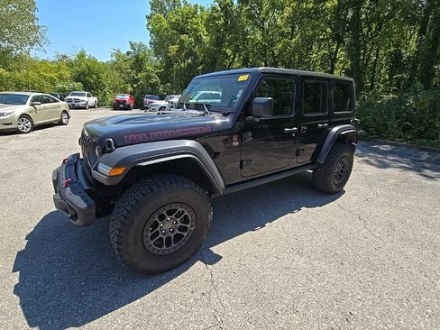 Used 2022 Jeep Wrangler Unlimited Rubicon w/ Xtreme Recon 35" Tire Package AWD/4WD image 2