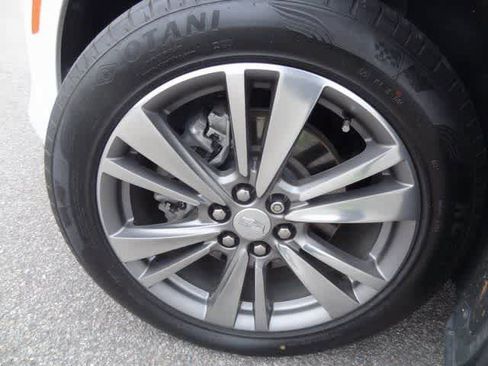 Used 2021 Cadillac XT6 Premium Luxury image 43