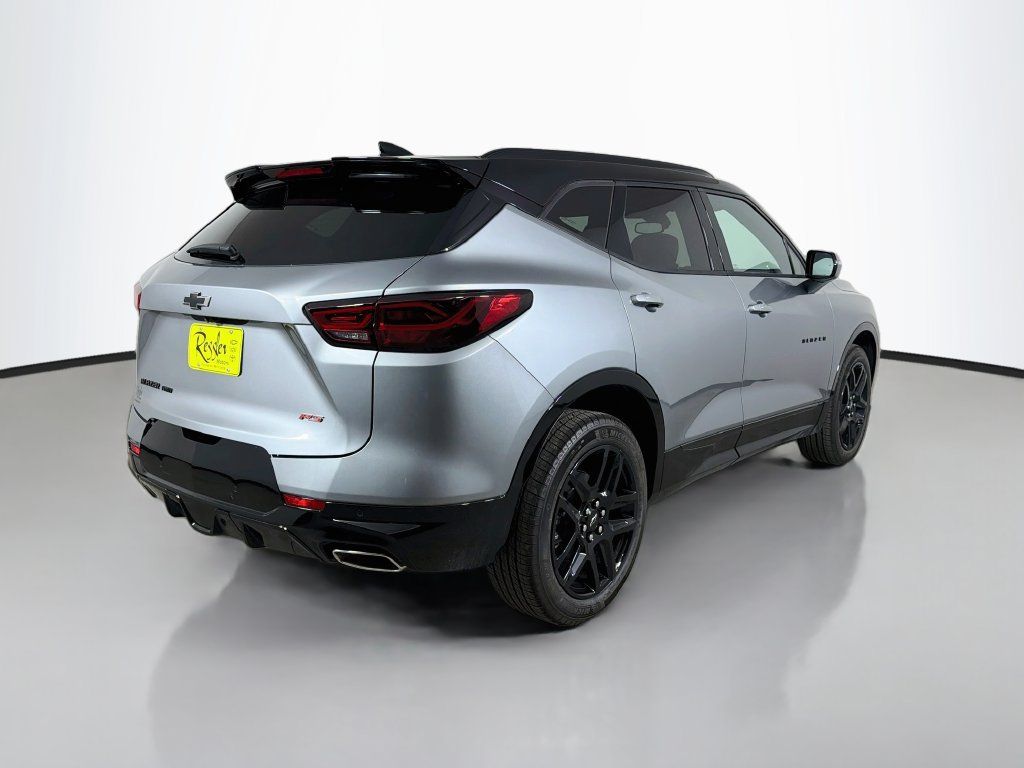 New 2026 Chevrolet Blazer RS w/ LPO, Floor Liner Package AWD/4WD image 5