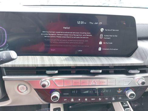 Used 2025 Kia Telluride EX w/ EX Captain's Chair Package image 22