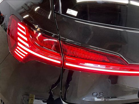 Used 2024 Audi Q8 e-tron Prestige w/ Prestige Package AWD/4WD image 29