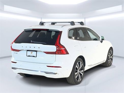 Used 2022 Volvo XC60 T8 Inscription w/ Advanced Package image 7