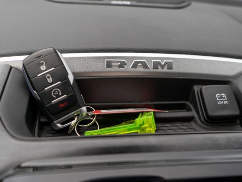 Used 2023 RAM 1500 Big Horn AWD/4WD image 29