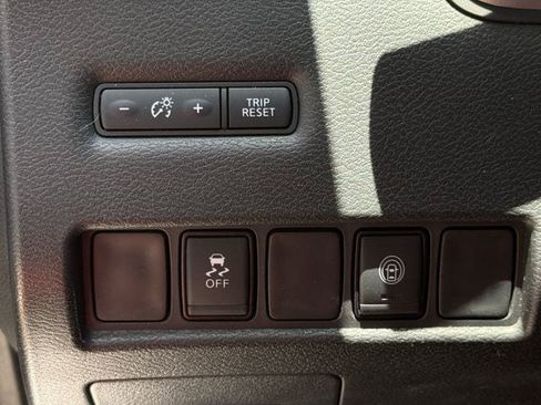 Used 2023 Nissan Murano SV AWD/4WD image 24