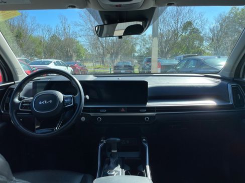 Used 2024 Kia Sorento S image 35