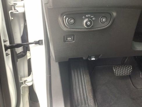 Used 2021 GMC Terrain SLT w/ Elevation Edition FWD image 27