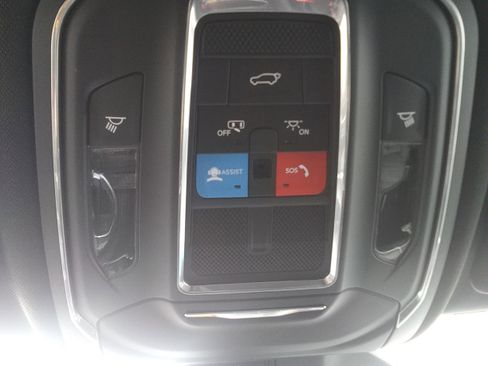 New 2026 Jeep Grand Cherokee Limited w/ Trailer Tow Package AWD/4WD image 26