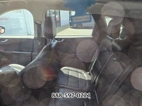 Used 2020 Ford Escape Titanium AWD/4WD image 4