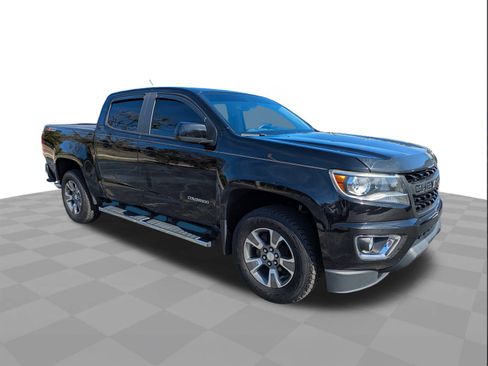 Certified 2017 Chevrolet Colorado Z71 image 2