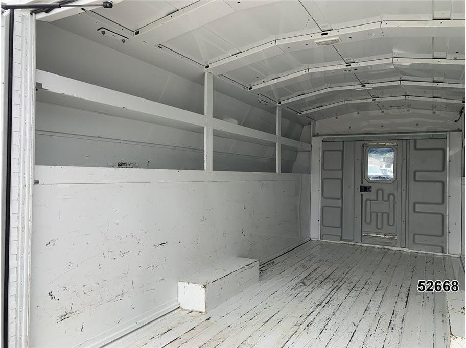 Used 2023 Ford E-450 and Econoline 450 Super Duty w/ Power Windows & Locks Group RWD image 12