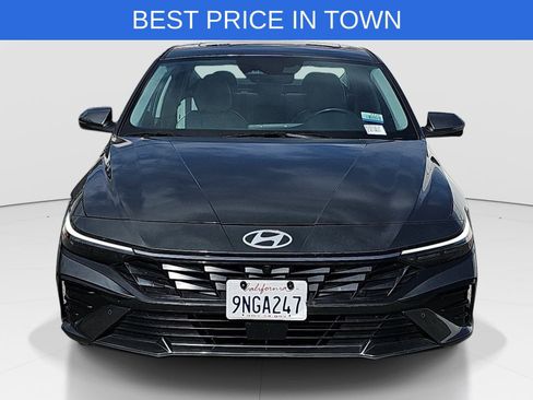 Used 2024 Hyundai Elantra Limited FWD image 2
