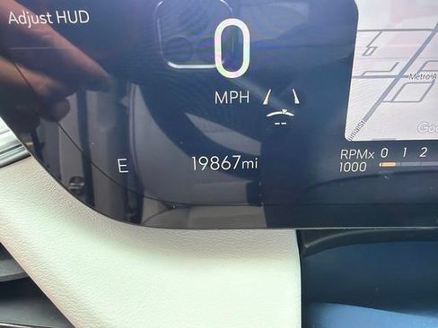 Used 2025 Buick Enclave Avenir w/ Super Cruise Package FWD image 6