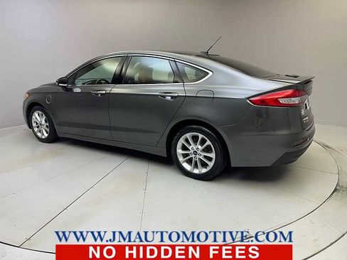 Used 2019 Ford Fusion Energi Titanium FWD image 3