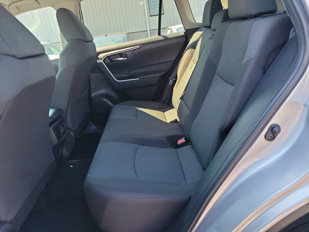 Used 2024 Toyota RAV4 XLE FWD image 16