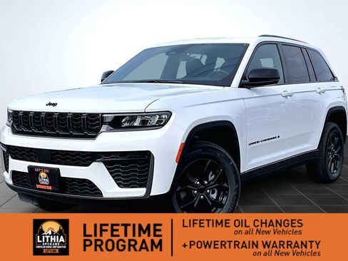 New 2026 Jeep Grand Cherokee Altitude image 1